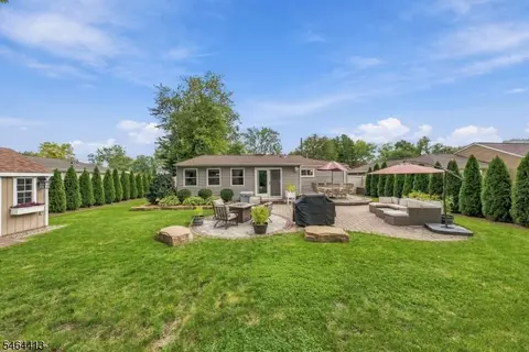 Exterior - 59 Eagle Dr, Emerson, NJ 07630 photo 2 of 6