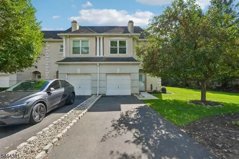 8001 Brittany Dr, Wayne, NJ 07470