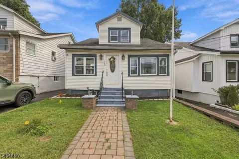 1585 Hillcrest Ter, Union, NJ 07083