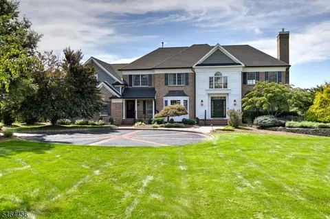 6 Fairway Dr, Whitehouse Station, NJ 08889