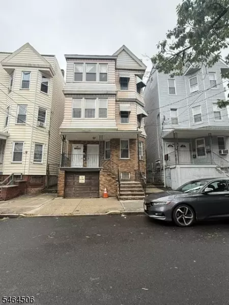 135 Ridge St, Newark, NJ 07104