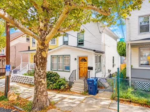 450 Mechanic St, Perth Amboy, NJ 08861