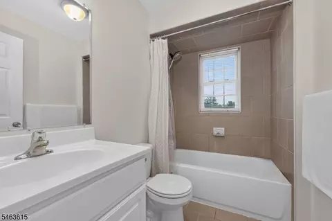 Bath - 587 Greenbrook Rd, North Plainfield, NJ 07063 photo 4 of 4