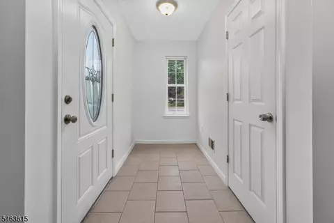 Entry Way - 587 Greenbrook Rd, North Plainfield, NJ 07063 photo 1 of 1