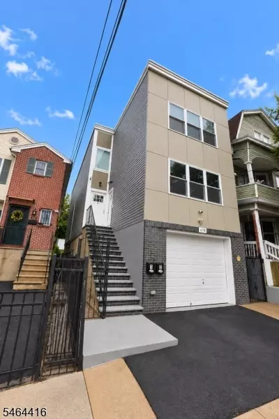 478 S 16th St, Newark, NJ 07103