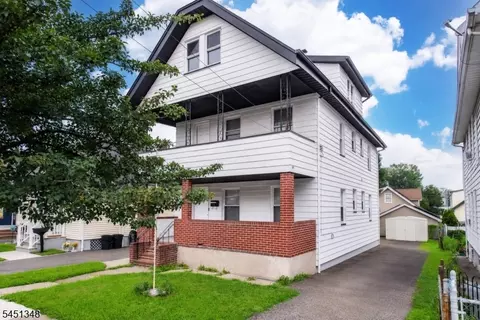 22 Comfort Pl, Clifton, NJ 07011