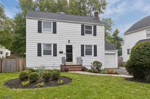 28 Laurel Pl, Fanwood, NJ 07023