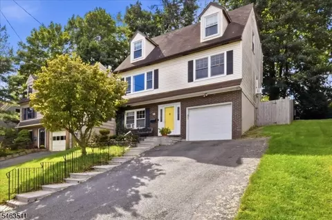 13 Edison Dr, Summit, NJ 07901