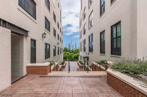 518-536 Gregory Ave A203, Weehawken Twp, NJ 07086