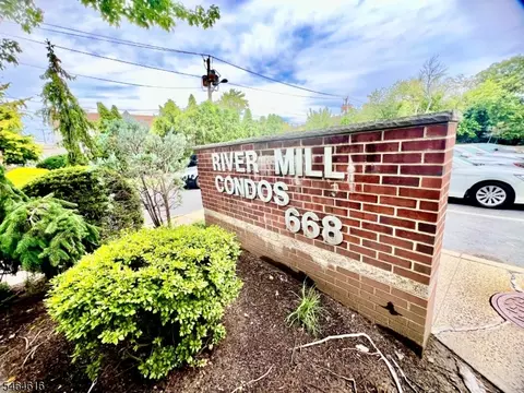 666 Mill St #8, Belleville, NJ 07109