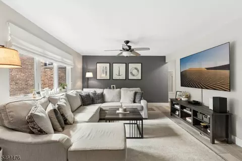 Living - 86 Troy Dr # B, Springfield, NJ 07081 photo 1 of 1