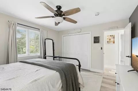 Bedroom - 86 Troy Dr # B, Springfield, NJ 07081 photo 2 of 3