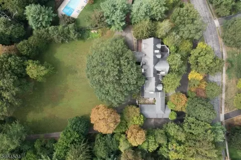 17 Three Gables Rd, Morristown, NJ 07960