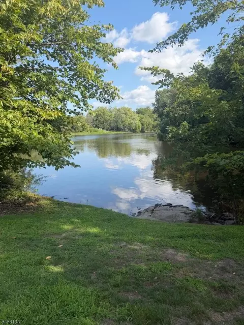 142 Island Ave, Little Falls Twp, NJ 07424