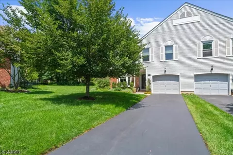 753 Vanessa Ln, Neshanic Station, NJ 08853