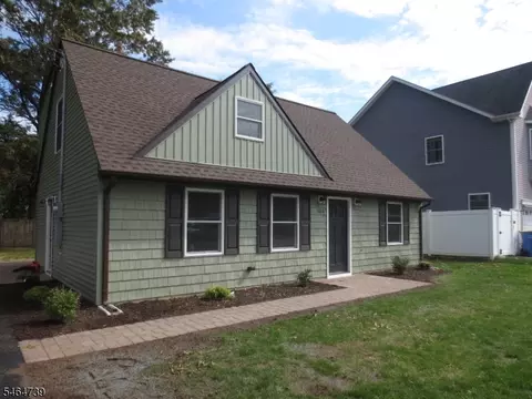 104 Andrew St, Green Brook, NJ 08812