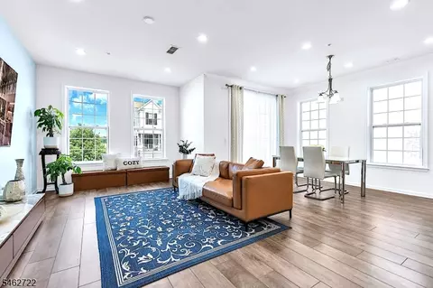 266 Aspen Dr #266, Cedar Grove, NJ 07009