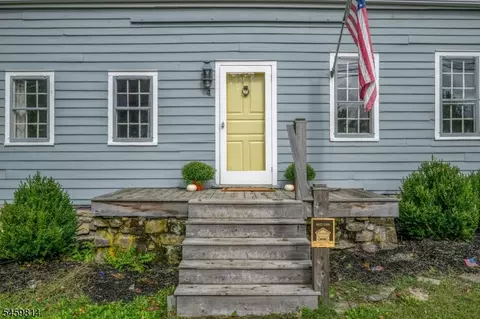 Exterior - 4 E Main St, Mendham Twp, NJ 07945 photo 2 of 4