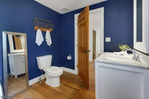 Bath - 4 E Main St, Mendham Twp, NJ 07945 photo 1 of 4