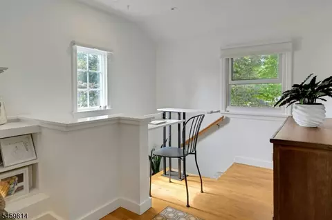 Entry Way - 4 E Main St, Mendham Twp, NJ 07945 photo 2 of 3