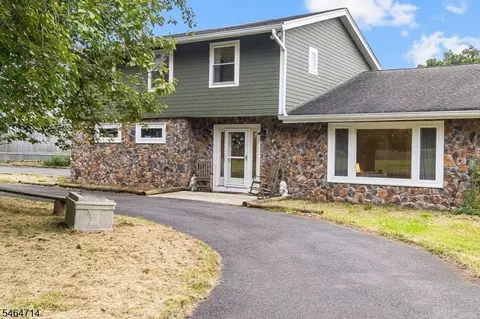 Exterior - 70 Mackenzie Rd, Hampton, NJ 08827 photo 2 of 2