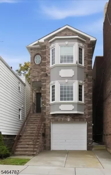 117 Cross St, East Newark, NJ 07029