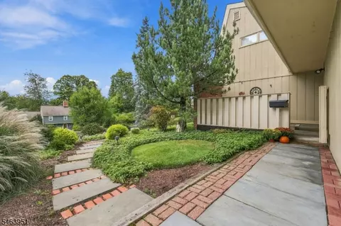 Exterior - 72 Bald Eagle Rd, Hackettstown, NJ 07840 photo 4 of 10
