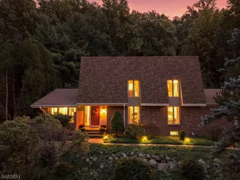 Exterior - 72 Bald Eagle Rd, Hackettstown, NJ 07840 photo 2 of 10