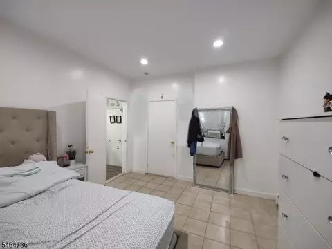 1512 41st St, North Bergen, NJ 07047