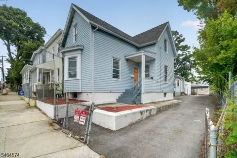 141 Kearney St, Paterson, NJ 07522