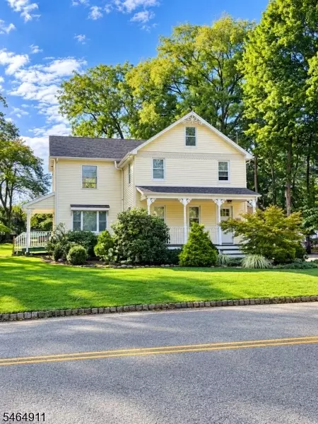 47 River Rd, Montville, NJ 07045