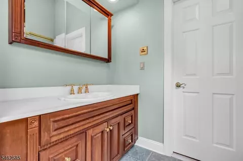 Bath - 47 Rustic Trl, Flemington, NJ 08822 photo 3 of 5