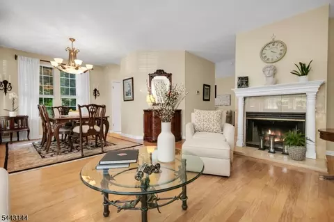 37 High Pond Ln, Bedminster, NJ 07921