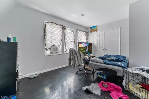 Bedroom - 455 4th Ave, Newark, NJ 07107 photo 4 of 5