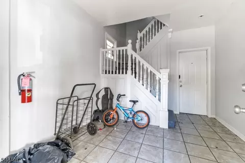 Entry Way - 455 4th Ave, Newark, NJ 07107 photo 1 of 4