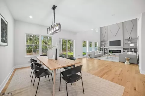 Dining - 136 Irwin St, Springfield, NJ 07081 photo 1 of 1