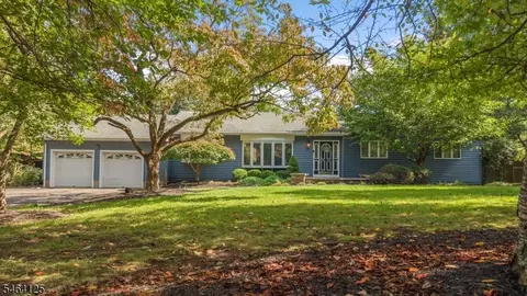 25 Starview Dr, Hillsborough, NJ 08844