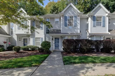 2003 Wendover Dr, Pompton Plains, NJ 07444