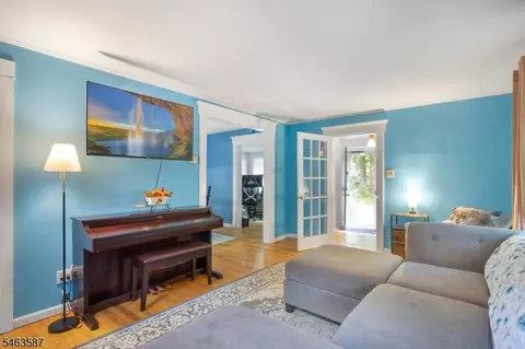 Entry Way - 124 Jefferson St, Haskell, NJ 07420 photo 2 of 2
