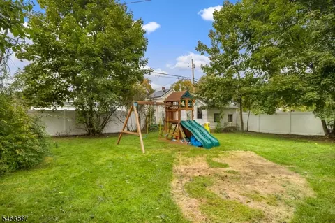 Exterior - 124 Jefferson St, Haskell, NJ 07420 photo 4 of 6
