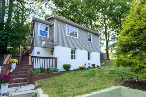 36 Stevens Trl, Hopatcong, NJ 07843
