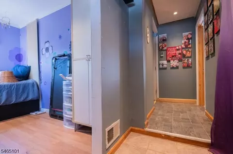 Entry Way - 3 6th Ave, Haskell, NJ 07420 photo 2 of 2