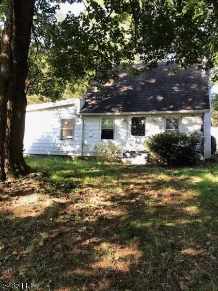 45 Half Way House Rd, Washington, NJ 07882