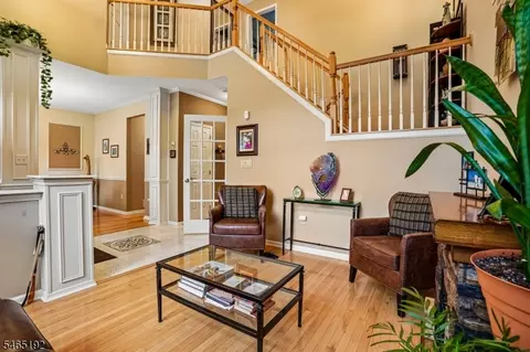16 Langdale Rd, Wayne, NJ 07470 photo 4