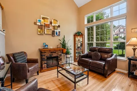 16 Langdale Rd, Wayne, NJ 07470 photo 6
