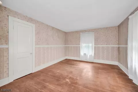 Bedroom - 218 State Route 31, Hampton, NJ 08827 photo 2 of 7