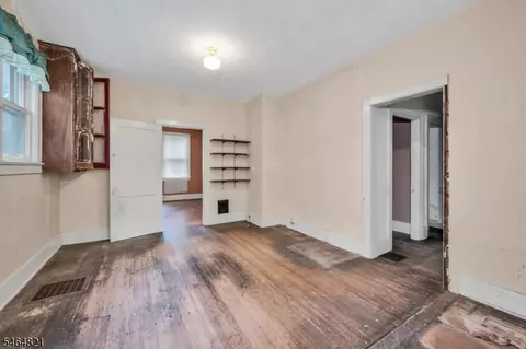Entry Way - 218 State Route 31, Hampton, NJ 08827 photo 4 of 11