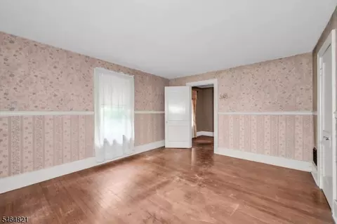Bedroom - 218 State Route 31, Hampton, NJ 08827 photo 3 of 7