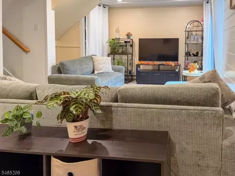 7 Village Way #2, Vernon, NJ 07462