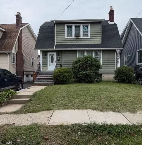 40 Glorieux St, Irvington, NJ 07111